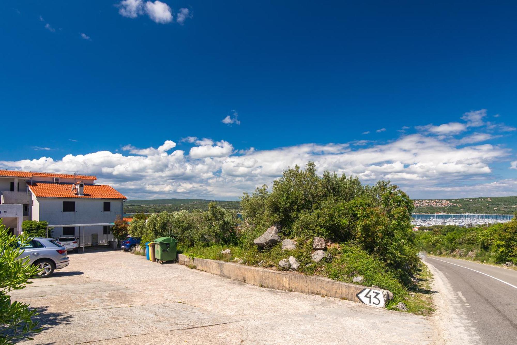 Apartment Laura Punat Exterior photo
